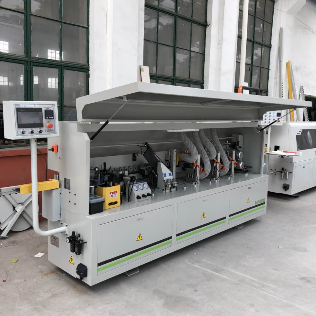 Automatic edge banding machine